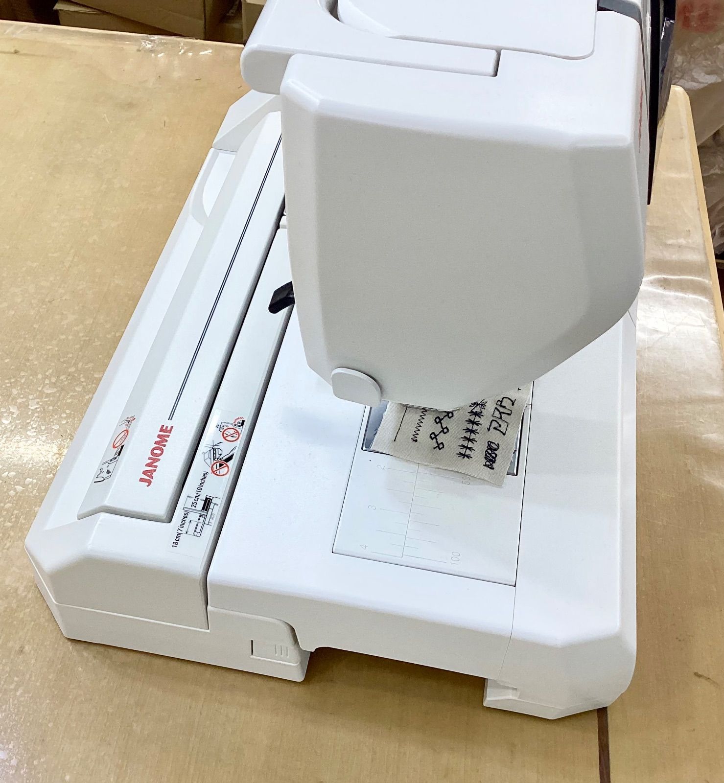 ジャノメ ハイパークラフト900 刺しゅう機付きミシン 展示品 Hyper 