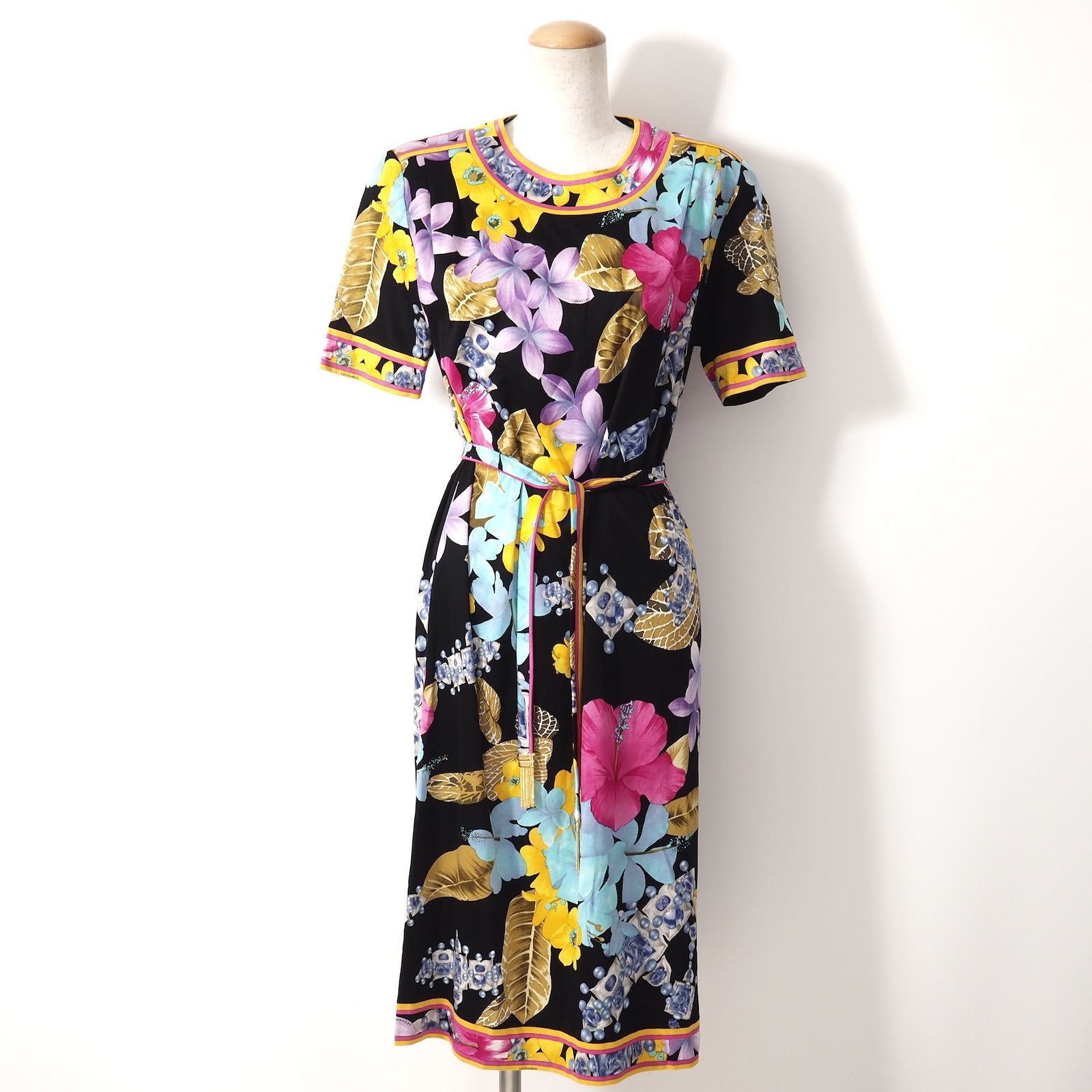 美品 レオナール LEONARD コットン ベルト付き ワンピース M 花柄 総柄