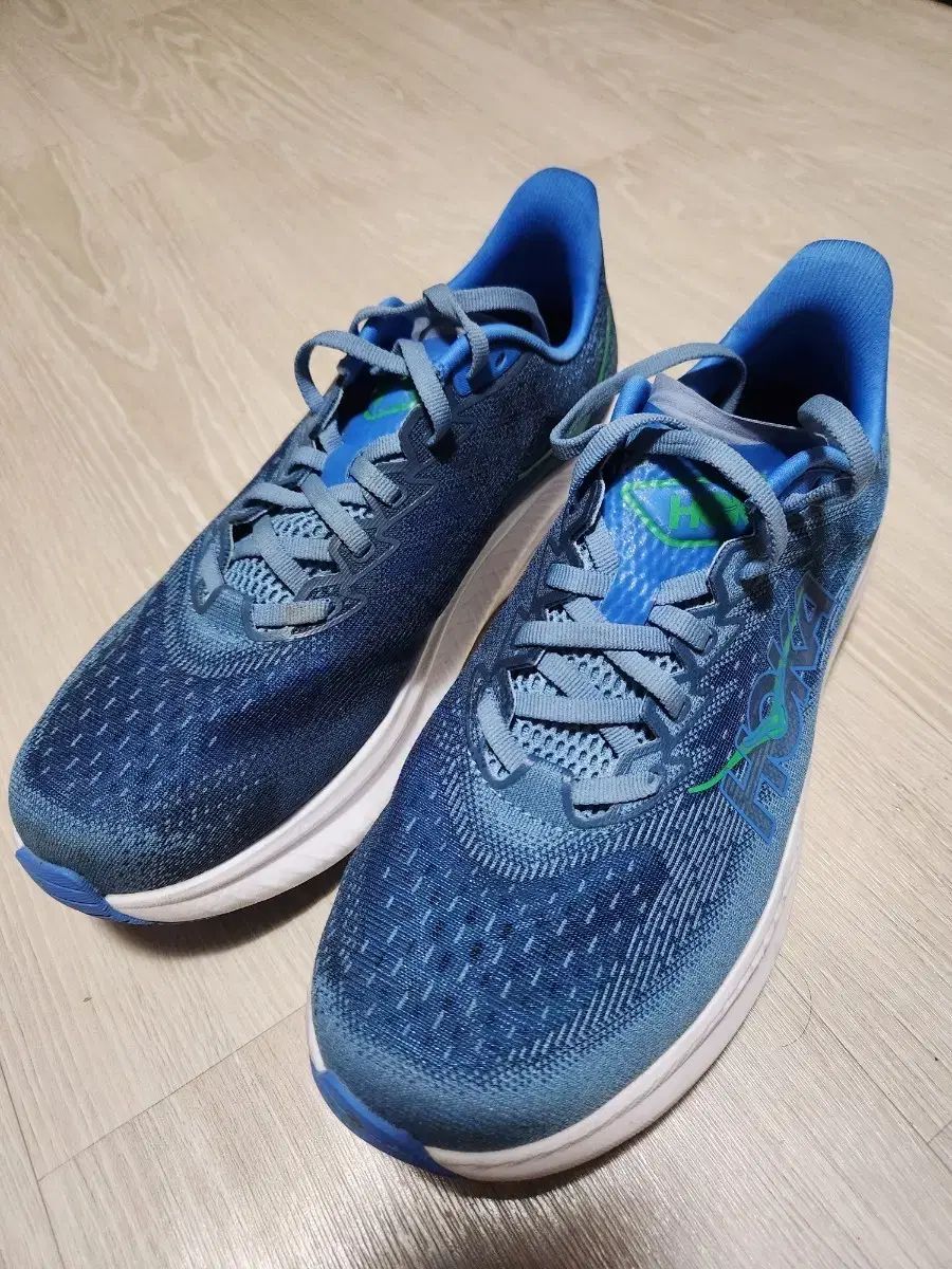 HOKA ONE ONE ホカオネオネ 麻 ランニングシューズ ワイド 265