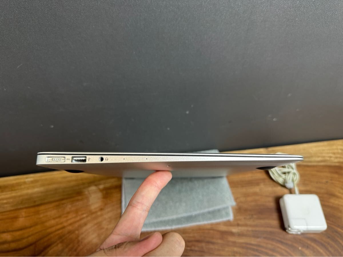 【極美品】Apple MacBook Air 本体 13インチ 美品」Apple MacBook Air 13inch 2017/Corei5 1.8ghz/SSD256GB