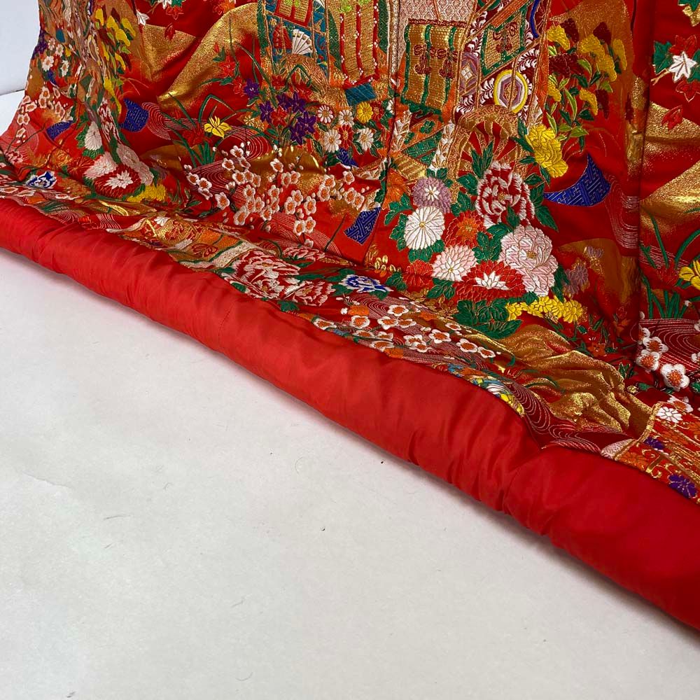 色打掛 正絹 鶴 刺繍 黒 金 打掛 Lサイズ 裄67 花嫁衣裳 婚礼  