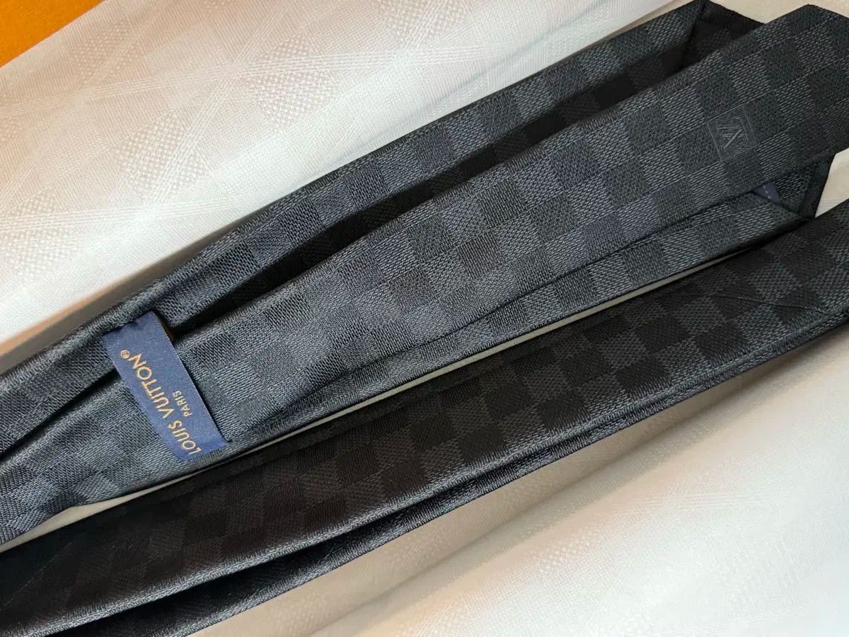 新品 Louis Vuitton(ルイヴィトン) ダミエ クラシック ネクタイ 黒  