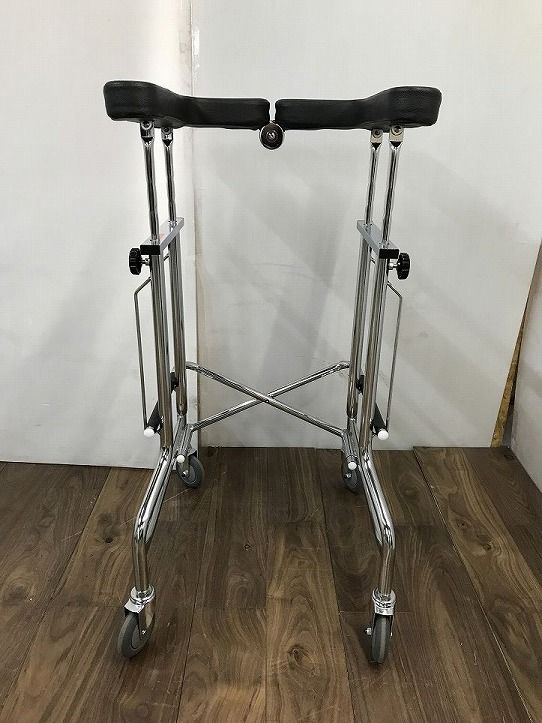 コンパクト