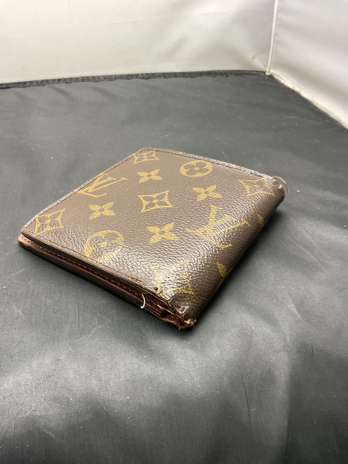 財布 B25035276