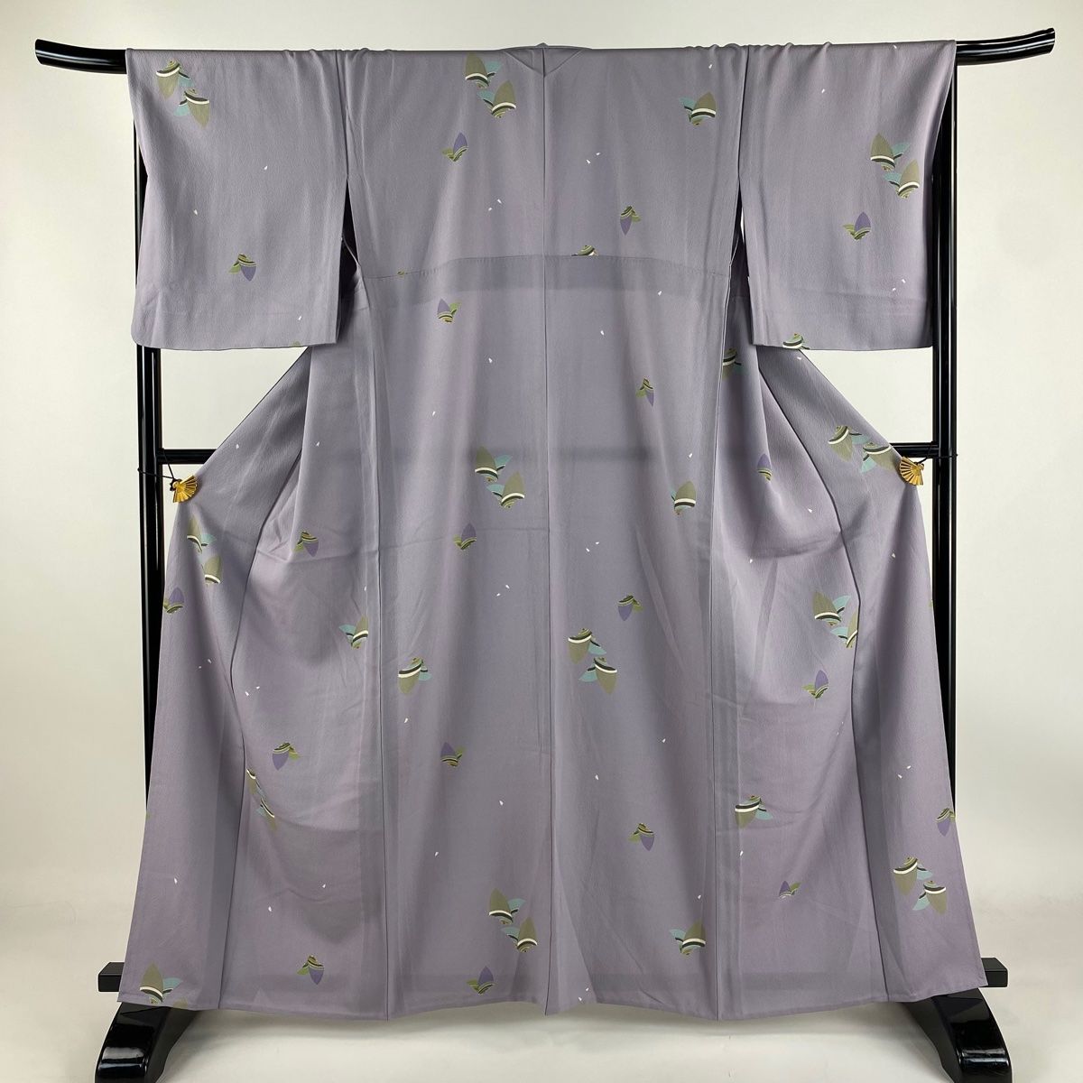 【新品未使用】正絹 小紋 薄紫系 小花柄 縞模様 小紋 身丈163cm 裄丈68cm L 単衣 蝶 花びら 縮緬 薄紫 正絹 秀品
