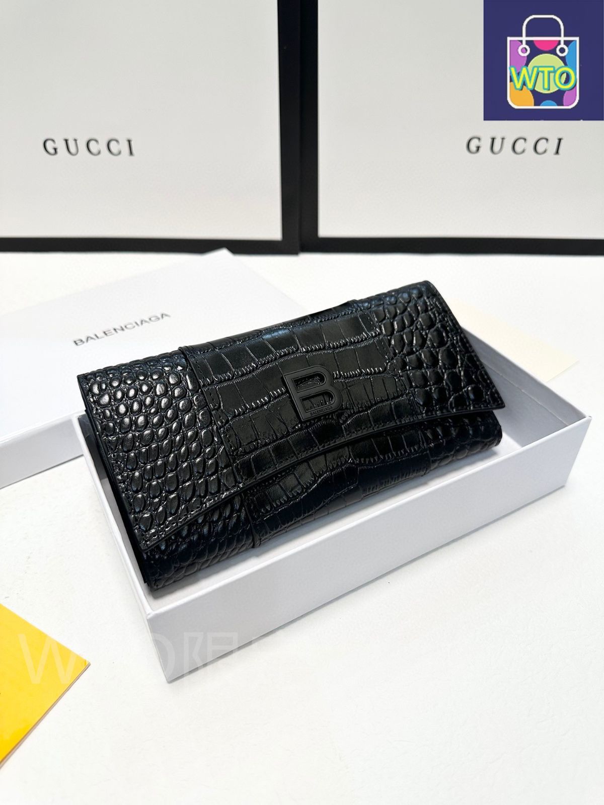 今日 Dior ディオール 人気の二つ折りウォレット 牛皮で仕上げ耐磨耗耐久性に優れ触感良好-WTO輸入2