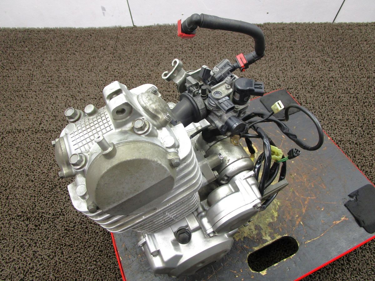Dトラッカー125 エンジン
