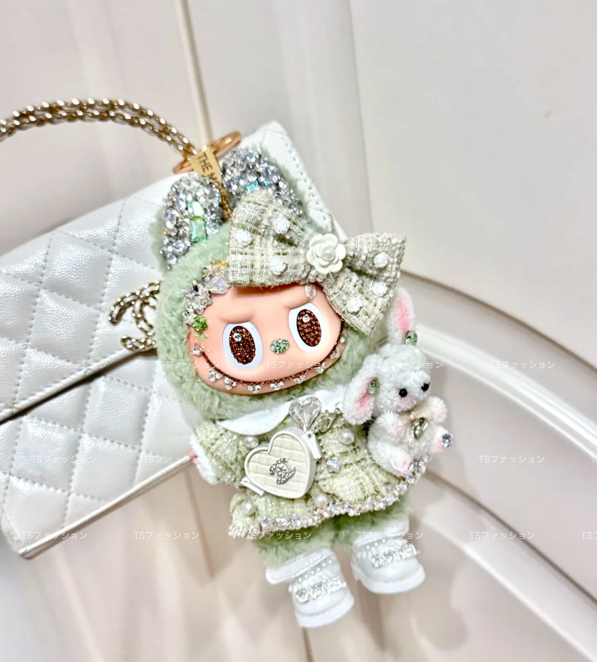 【100％正規品】POPMART ラブブ Macaron Green Grape s-l400.jpg