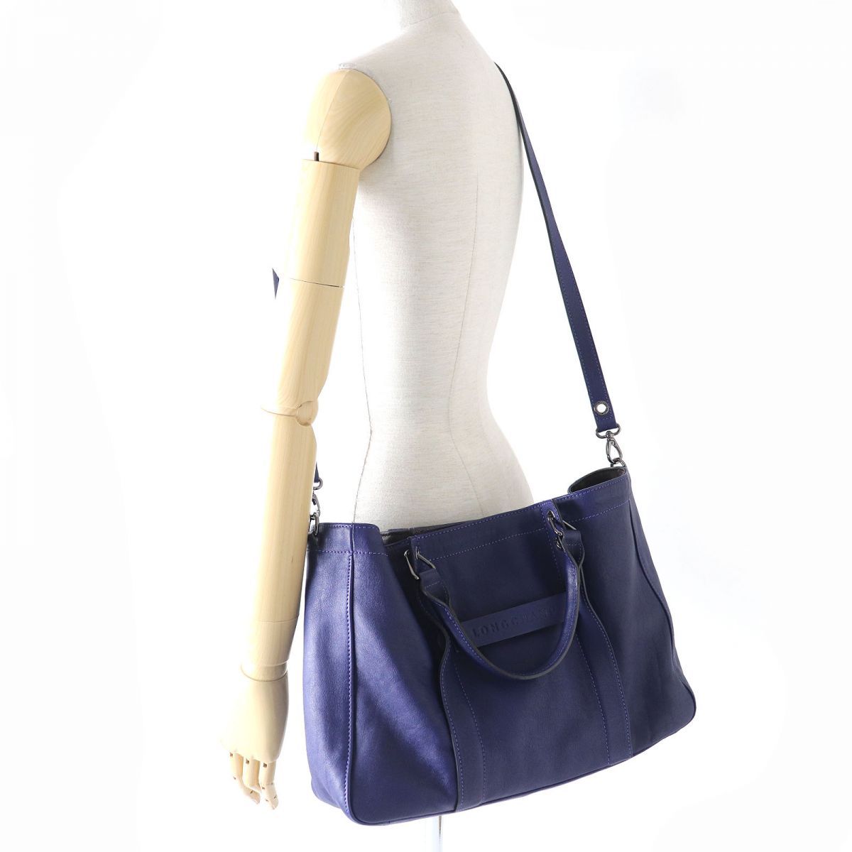 美品△定価147,400円 LONGCHAMP ロンシャン L1285770280 3DL トップ 