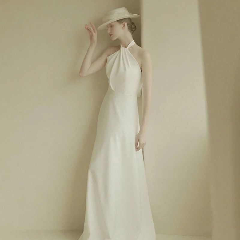 ウェディングドレス 結婚式 白 二次会 ロングトレーン ホルダーネック ノースリーブ 前撮り パーティードレス 発表会 花嫁 大人 シンプル タイト リゾートウェディング 上品 1035
