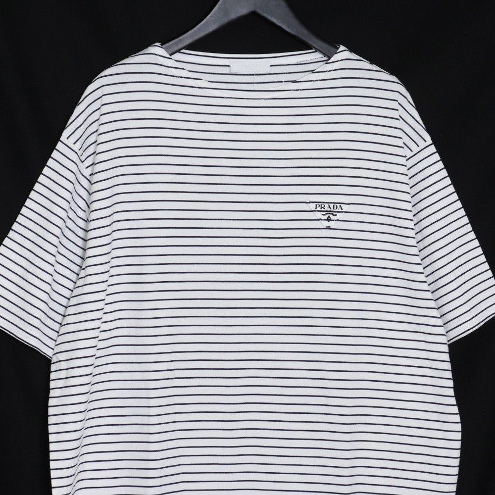 Prada オーバーサイズストライプコットンTシャツ 関税込 PRADA オーバーサイズストライプコットンTシャツ XSサイズ