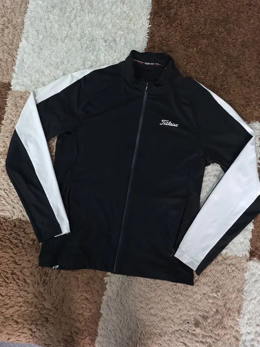 正規品 Titleist タイトリスト ゴルフ ジップアップ M 95