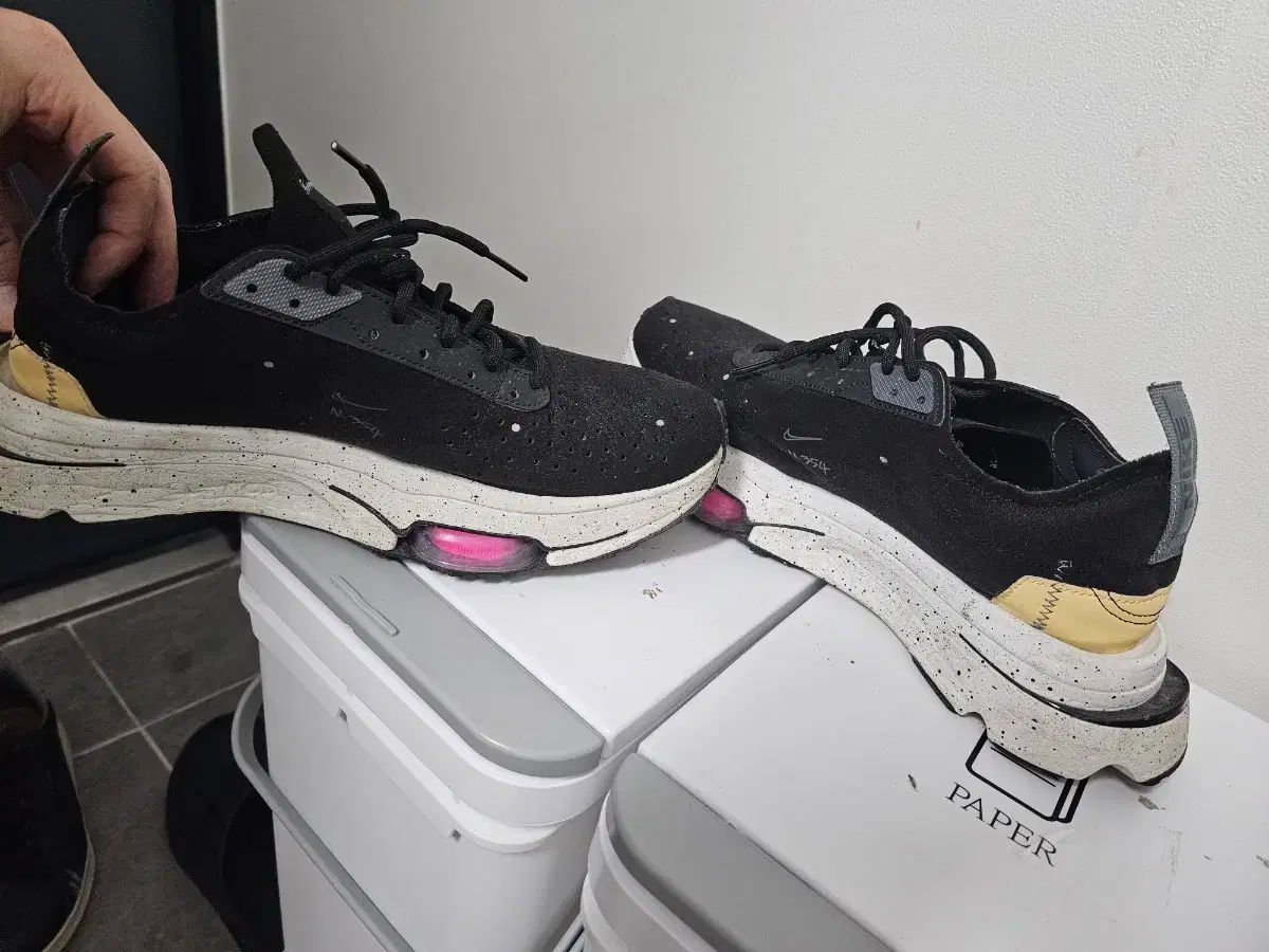 スニーカー ランニングシューズ