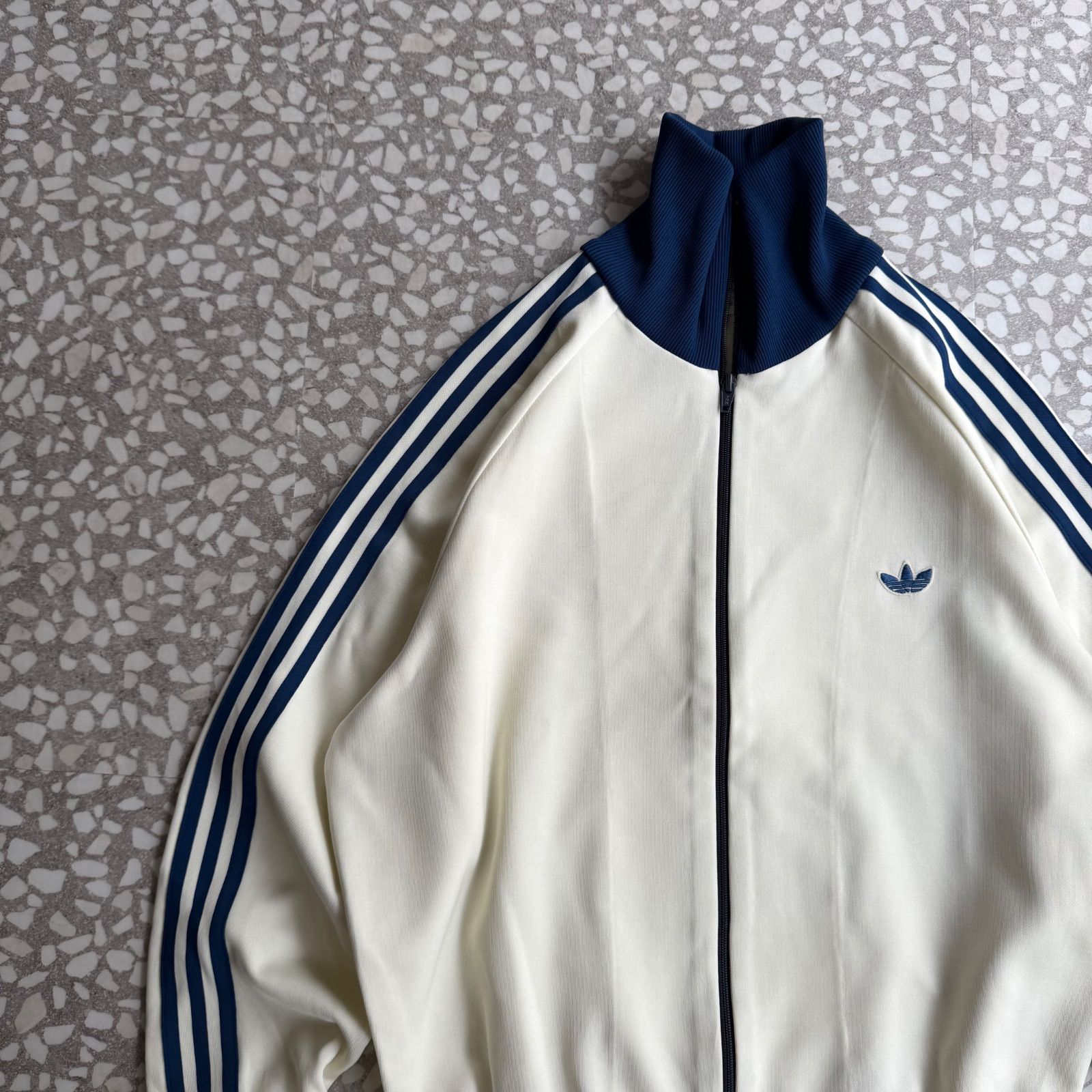 adidas | 80’s ADS-4F track jacket size 4 オールドアディダス 古着 トラックジャケット トレフォイル 刺繍ロゴ ジャージ カラー ストリート 3本線
