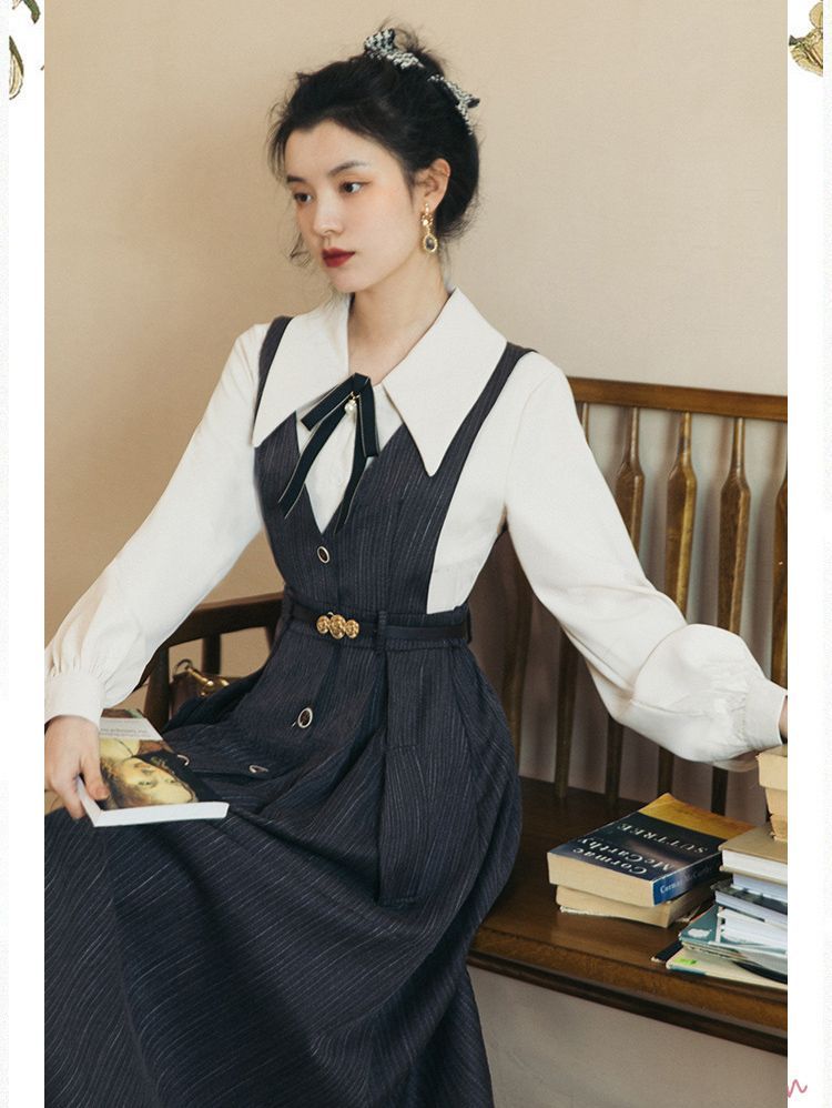 【美品】アルベロベロ 「みんな一緒」 ぶたさん 総柄プリント カーディガン 希少 現行 オレボレブラ カーディガン アルベロベロ ぶたさん 総柄