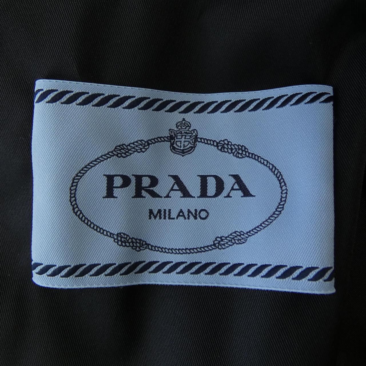 全品大幅値下げ！ プラダ PRADA トライアングルロゴ 292061 S222 1WQ8 コート ２０１４新作超特価。