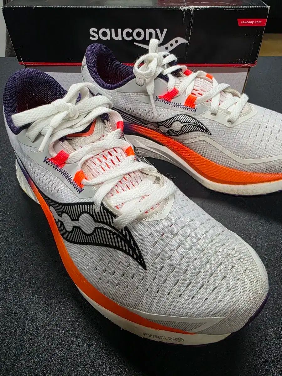 サッカニー エンドルフィン スピード4 275