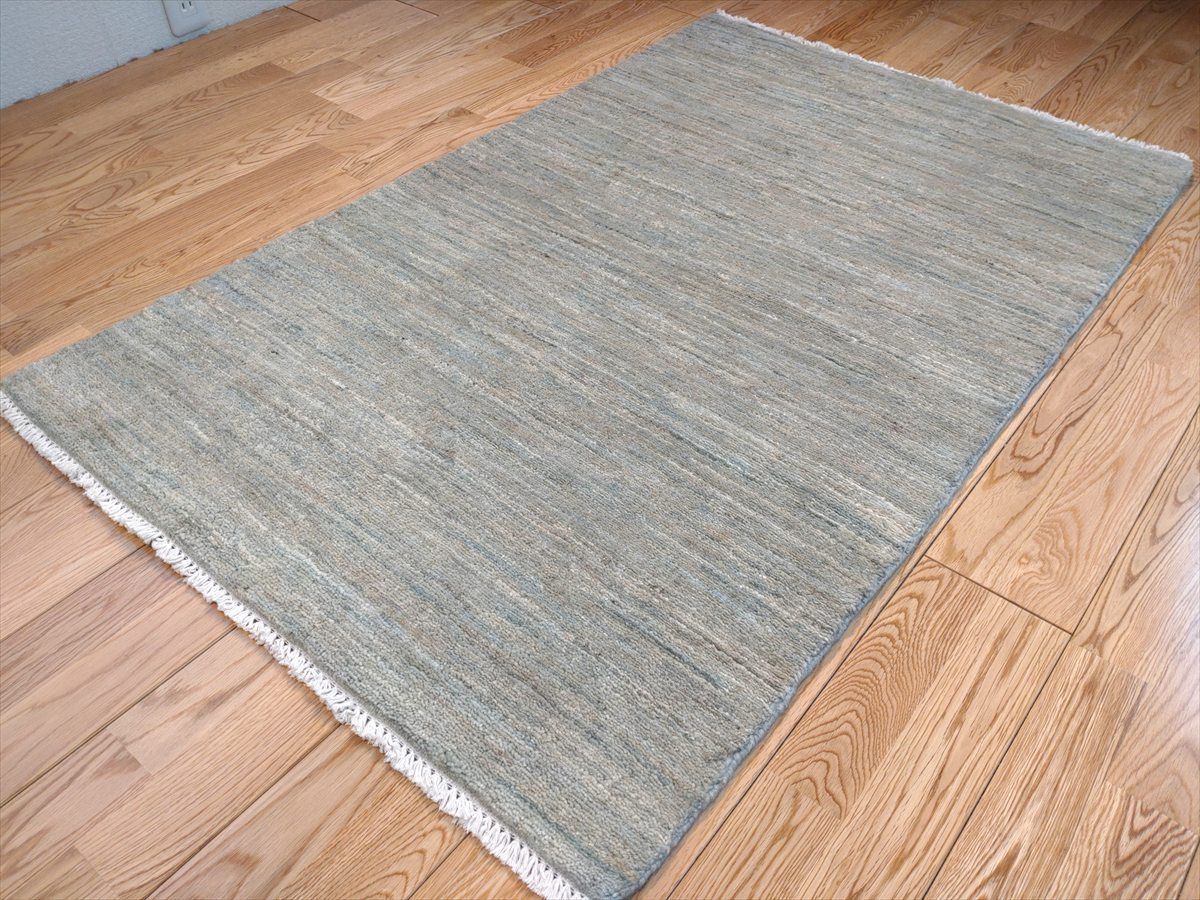 四季を楽しむオールシーズンラグ