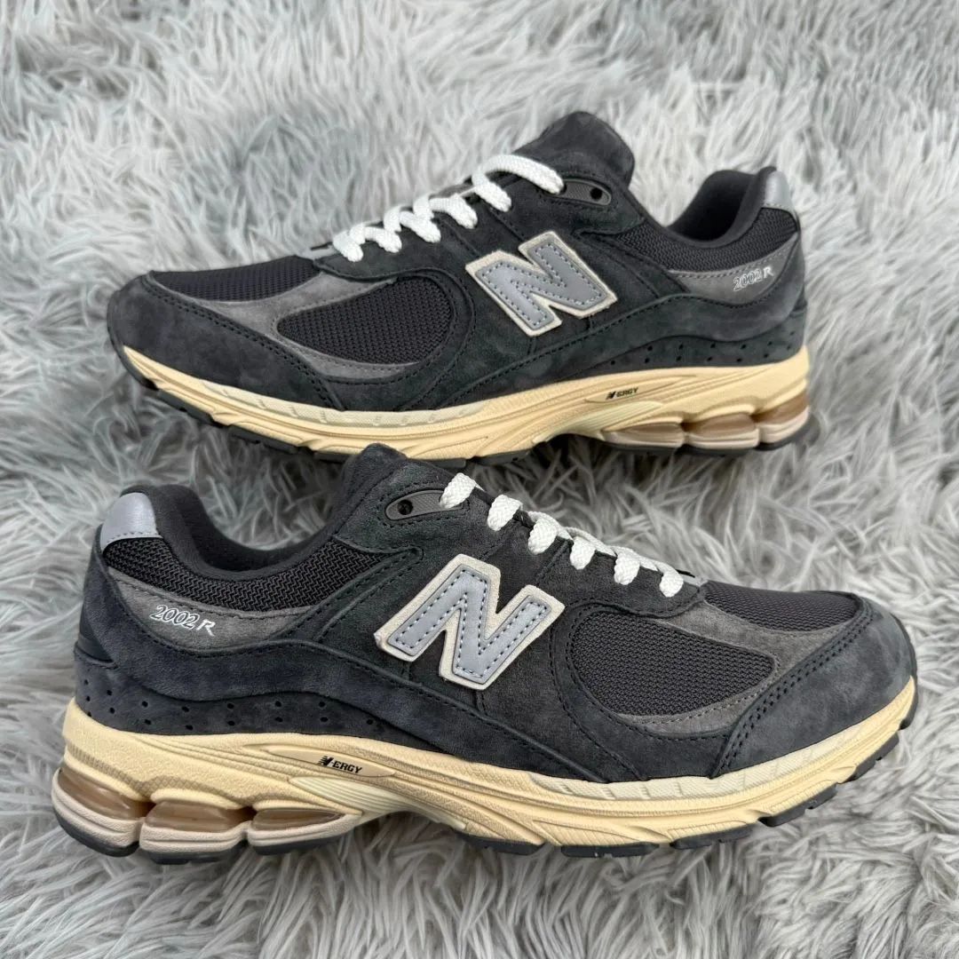 New Balance 2002R M2002RHO 22.5cm