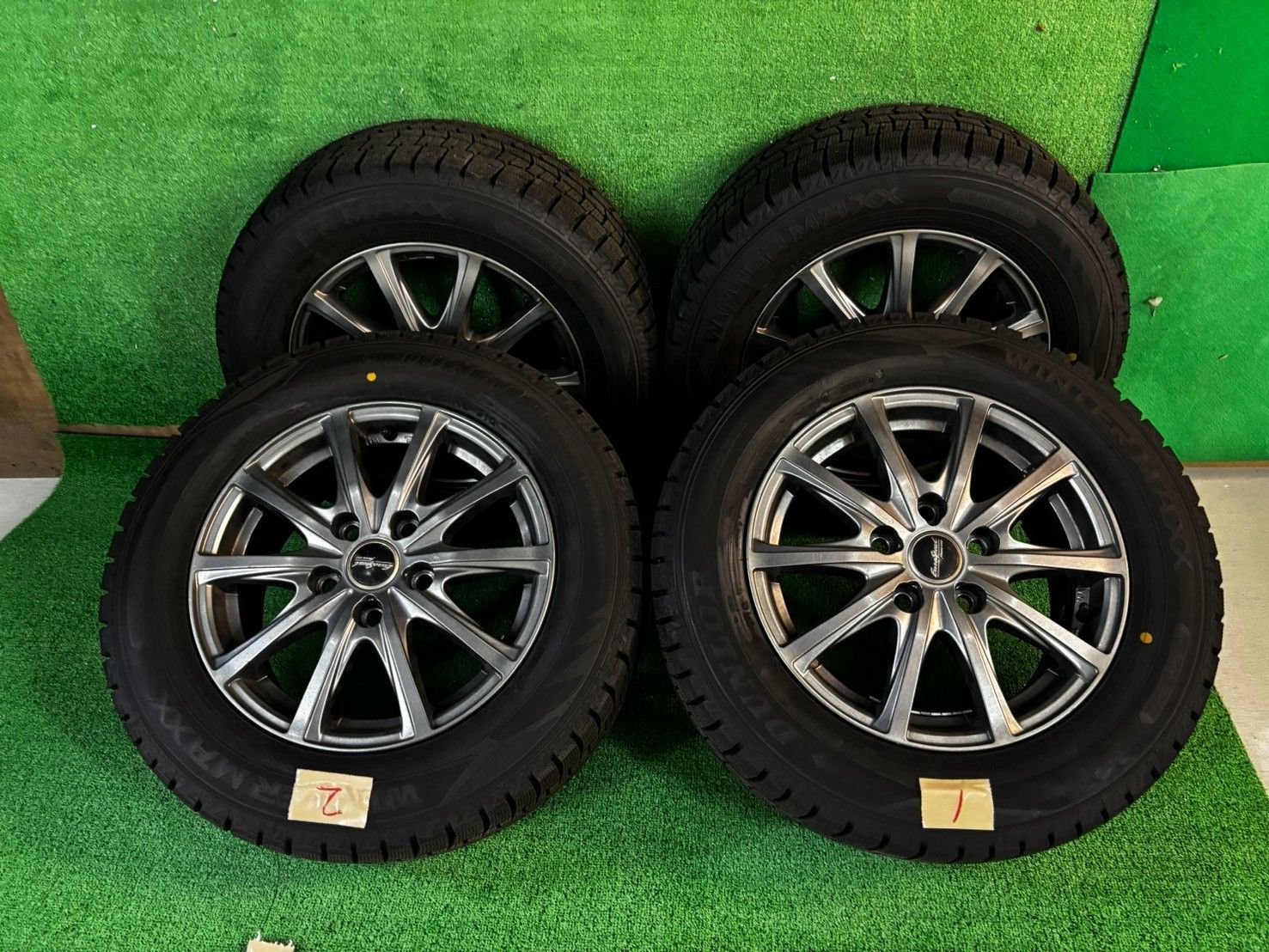 トヨタ エスクァイア ZRR85G スタッドレスタイヤ アルミホイール 4本 