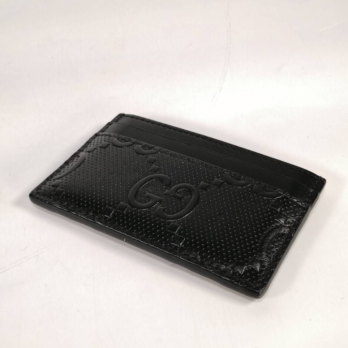 美品 GUCCI GGエンボス レザー カードケース パスケース ブラック 黒  