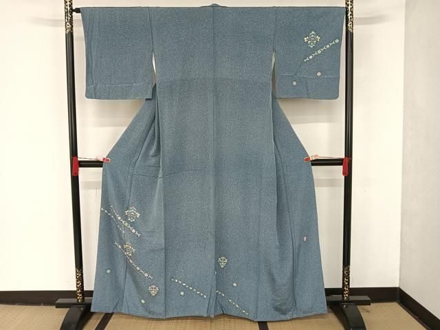 羽織 アンティーク 雲に椿・鈴模様 日本刺繍 着物リメイク リフォーム用 素材用 正絹 中古 リサイクル着物 アンティーク着物 きもの天陽 羽織 アンティーク 雲に椿・鈴模様 日本刺繍 着物リメイク リフォーム