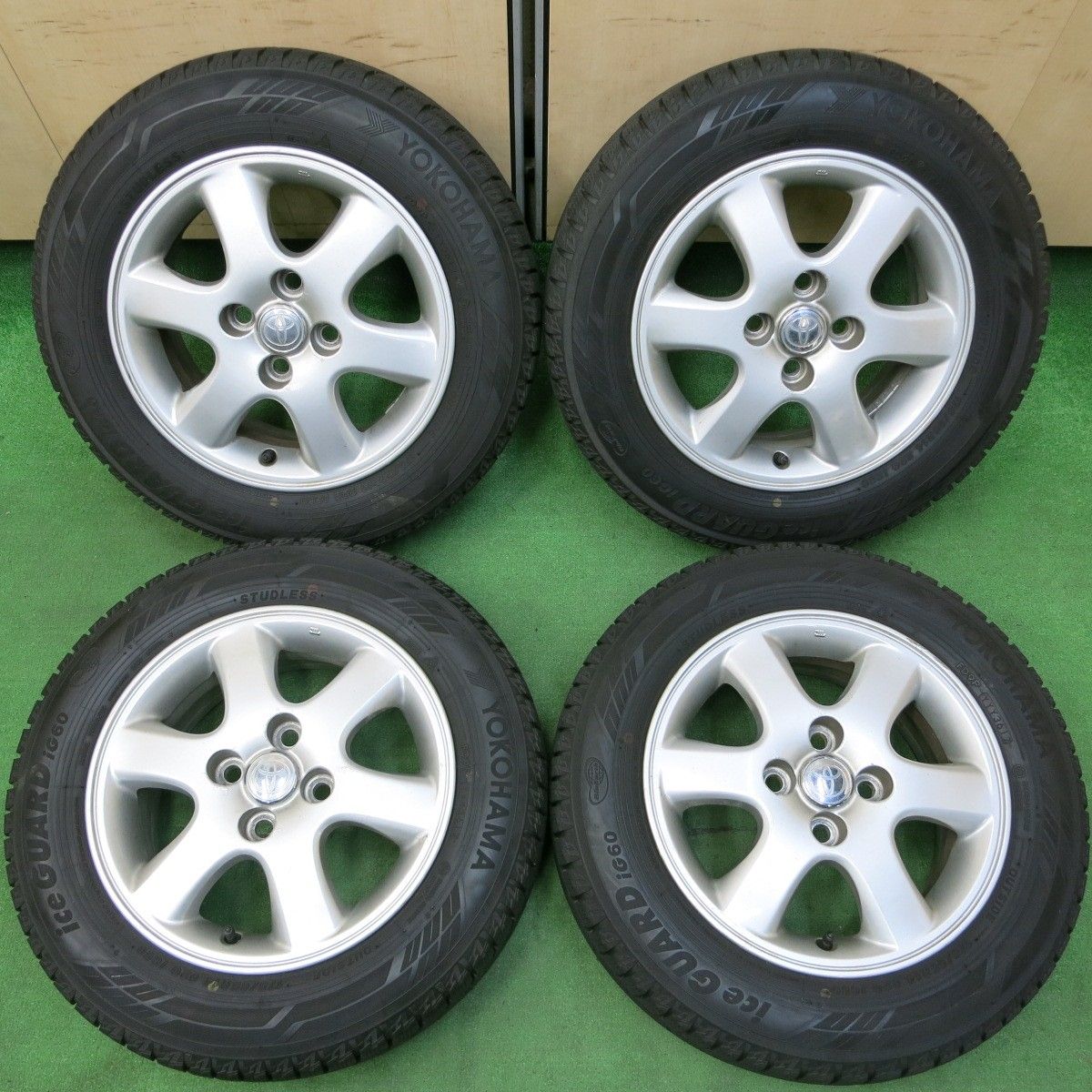 バリ溝 175/65R14 スタッドレス（送料無料* バリ溝！9分☆トヨタ