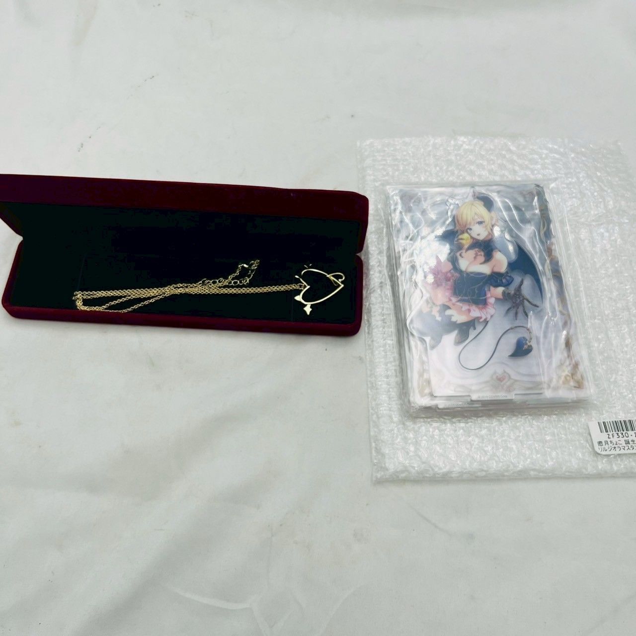 ちょこ先バースデー 癒月ちょこ 誕生日記念2025 アクリルスタンド＆ハートネックレスセット ホロライブ公式
