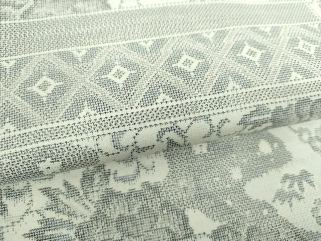 平和屋着物●本場大島紬　白大島　9マルキ　横段吉祥花文　正絹　逸品　未使用　DAAS3973ps 平和屋着物○本場大島紬 白大島 9マルキ 横段吉祥花文 正絹 逸品 未