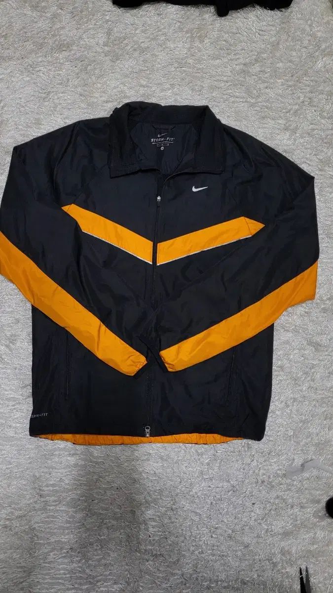 Nike(ナイキ） ウインドブレーカー ジャケット ㅅ