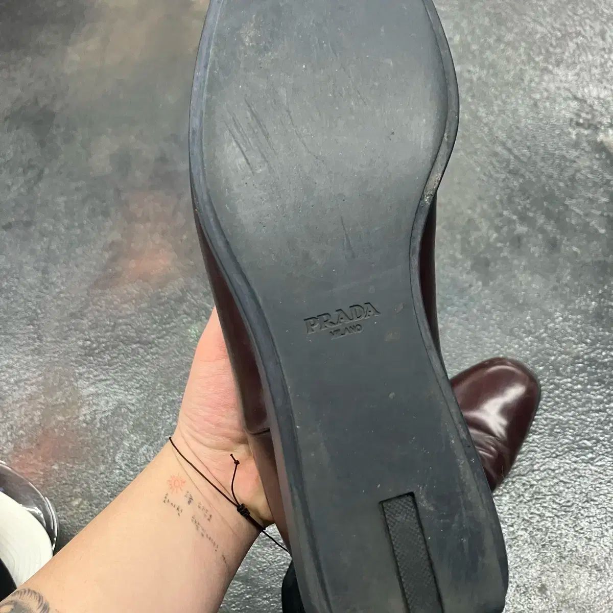 Prada フラットオックスフォードシューズ