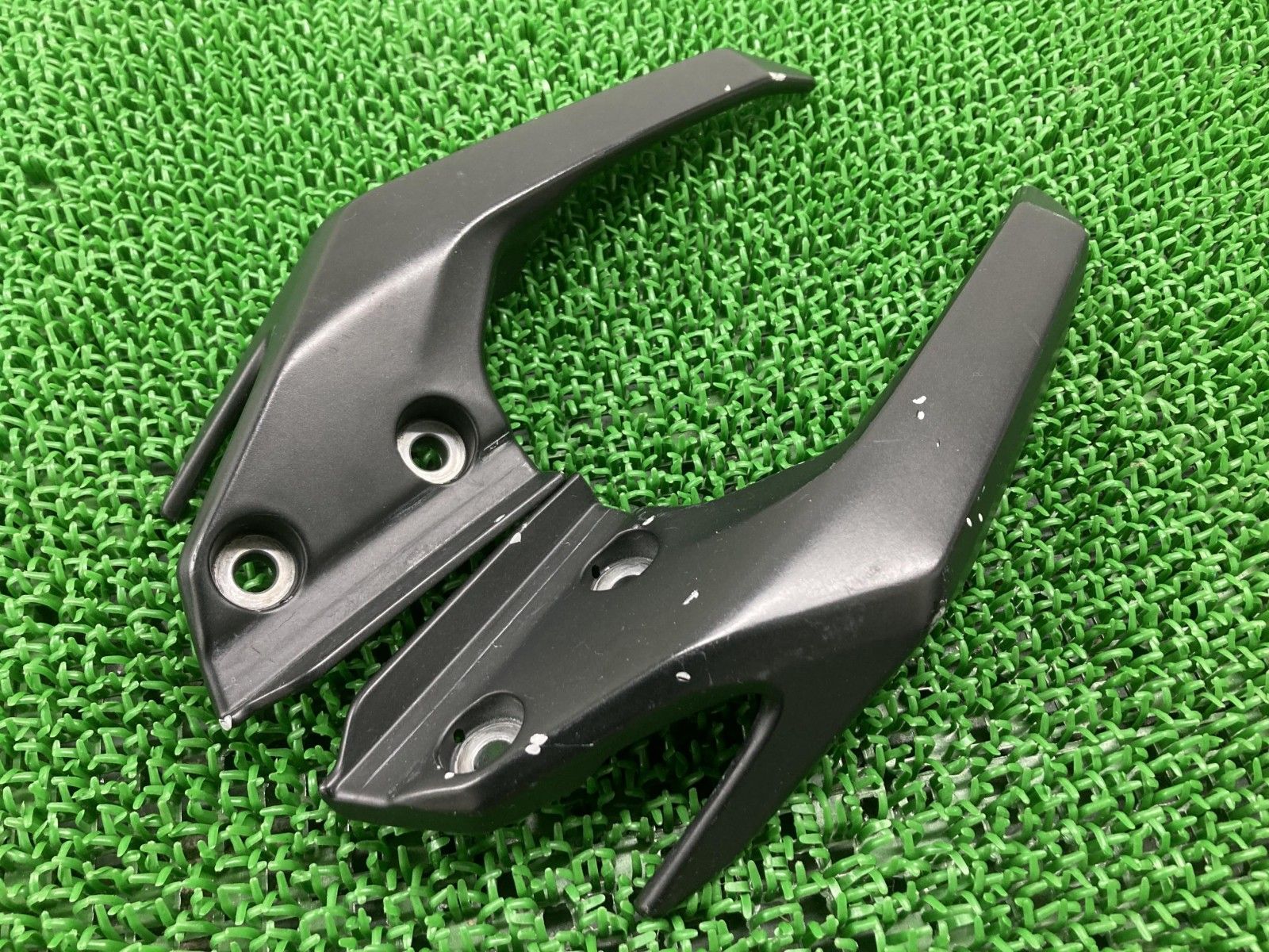MT-25 グラブバー 左右 黒 B04 ヤマハ 純正 バイク 部品 RG10J RG43J MT-03 RH07J タンデムグリップ 車検 Genuine 【中古】 83