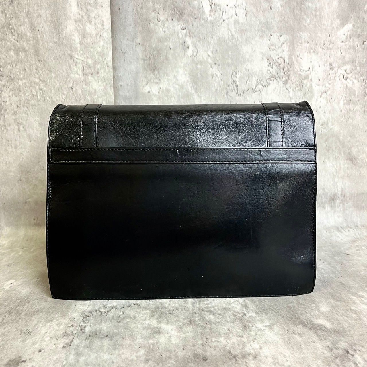 ✨良品✨ YVES SAINT LAURENT イヴサンローラン クラッチバッグ 