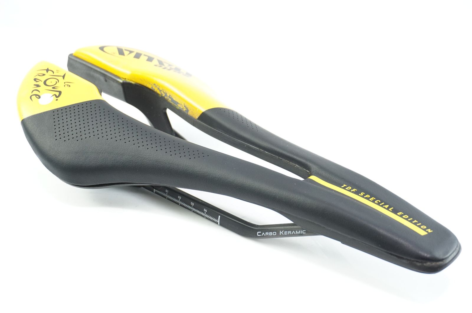 セライタリアSP-01 KIT CARBONIO SUPERFLOW サドル selle ITALIA