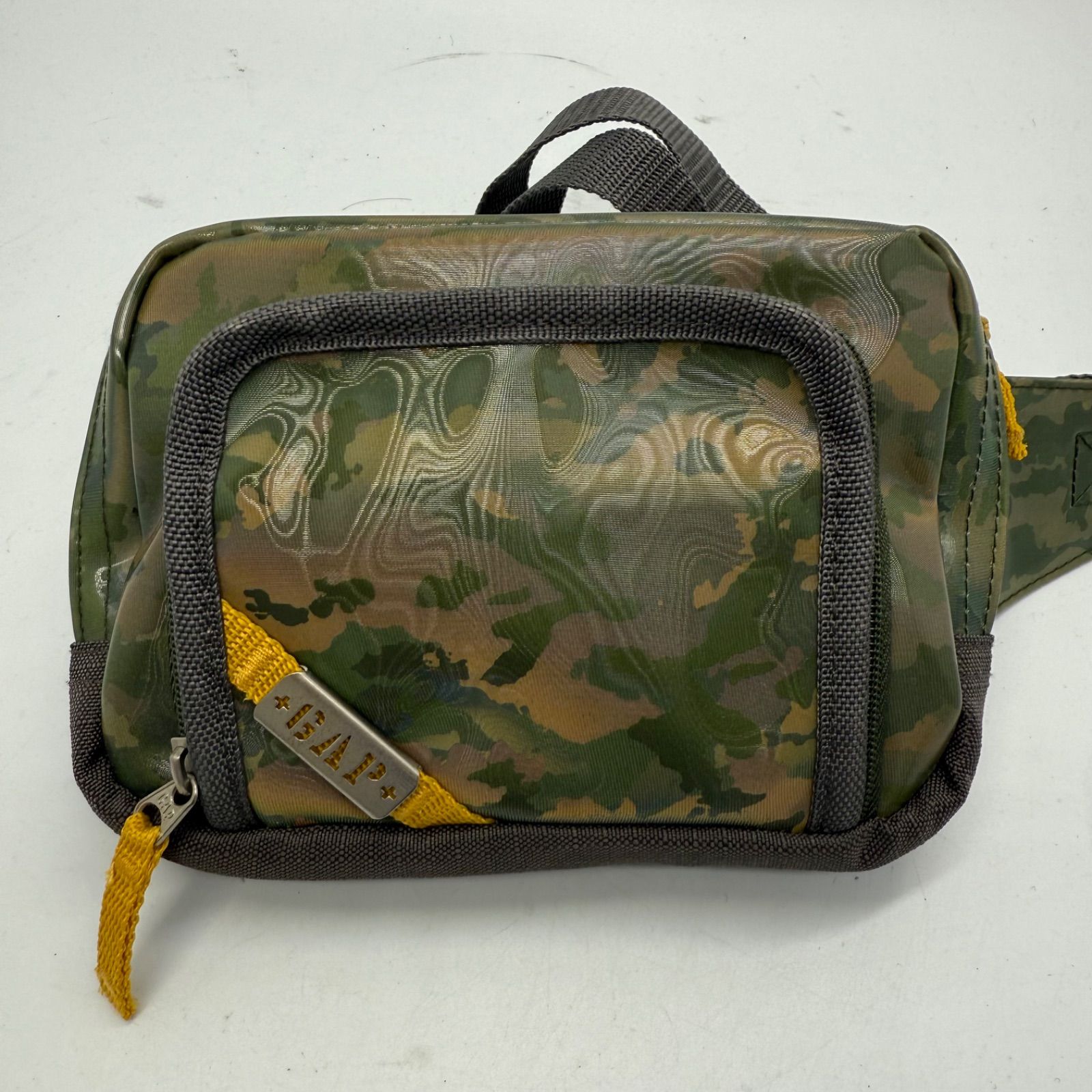 GAP 00s 2005aw y2k tech archive jewel beetles camo waist bag