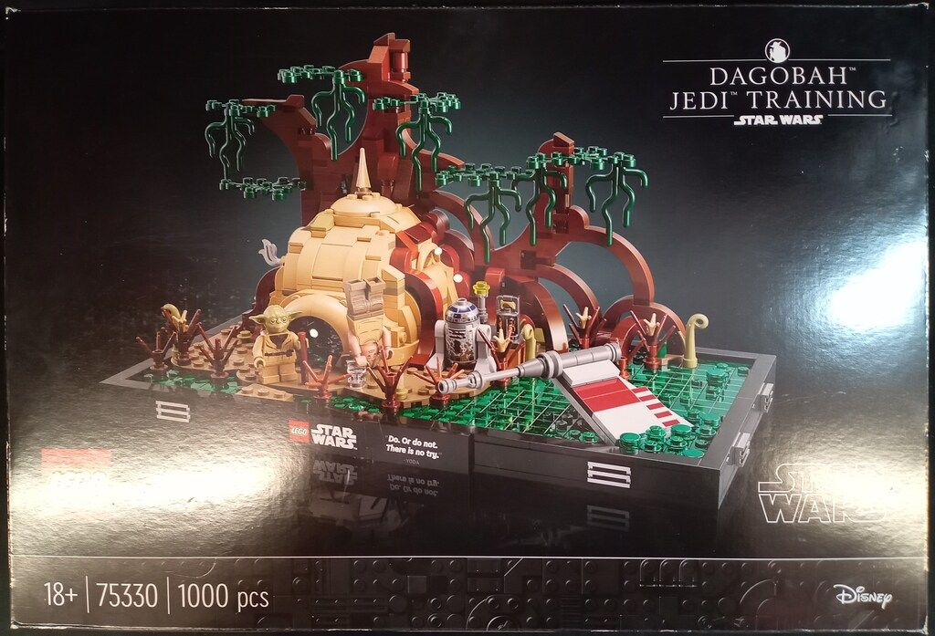 LEGO DIORAMA COLLECTION DAGOBAH JEDI TRAINING 75330