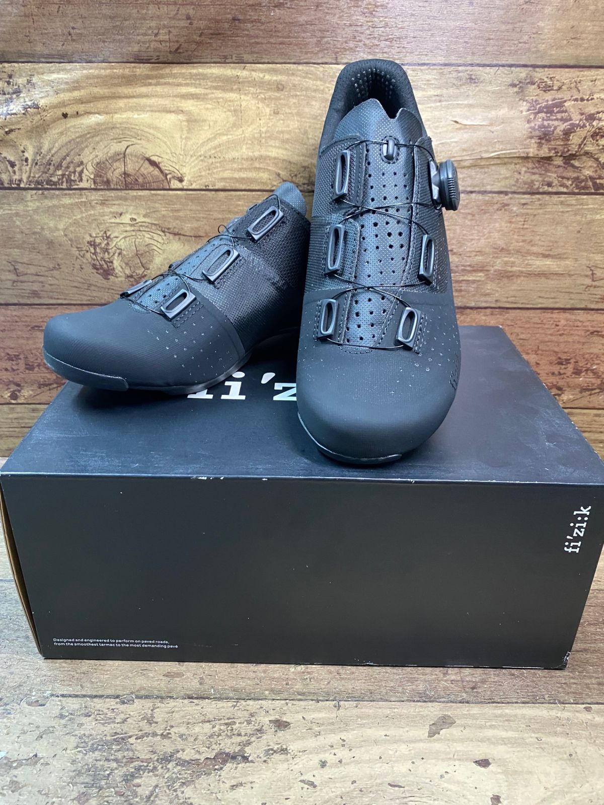 IE812 フィジーク fizi:k ビンディングシューズ TEMPO OVERCURVE R4