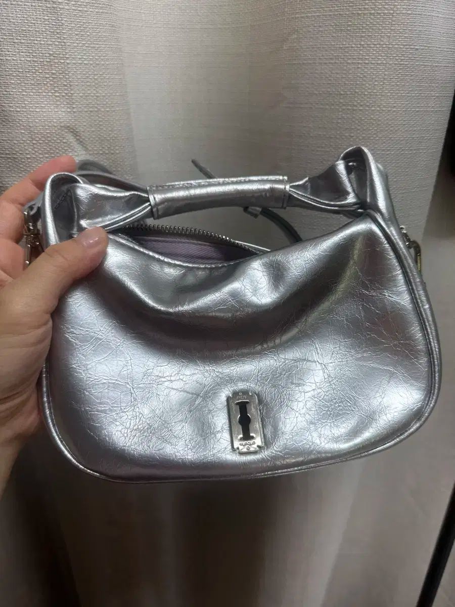 vunque ブンク ハーフムーン ココナッツバッグ シルバー ミニ
