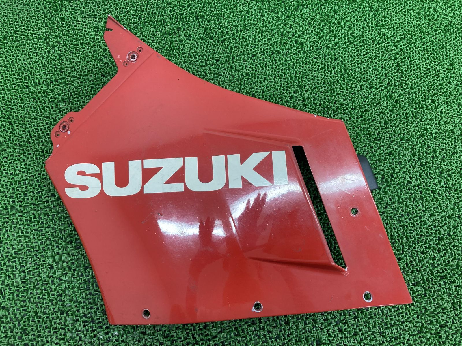 スズキ GSX-R750 純正 サイドカウル アンダー - 左 中古バイクパーツ
