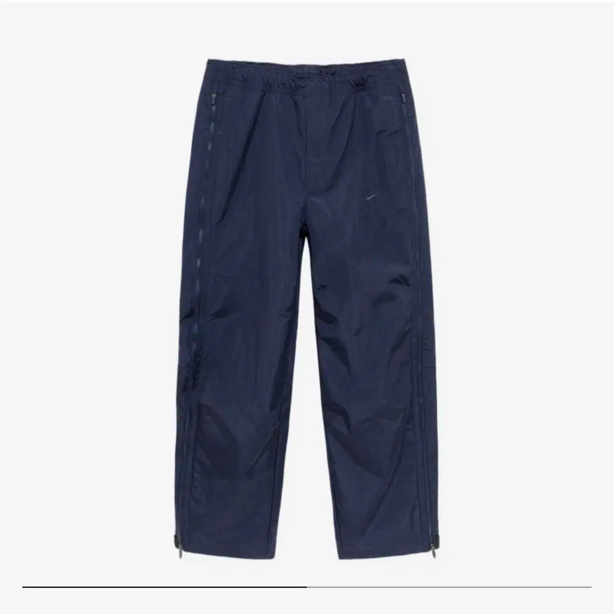 M NIKE x STUSSY ユーティリティ パンツ オブシディアン HQ8545-451