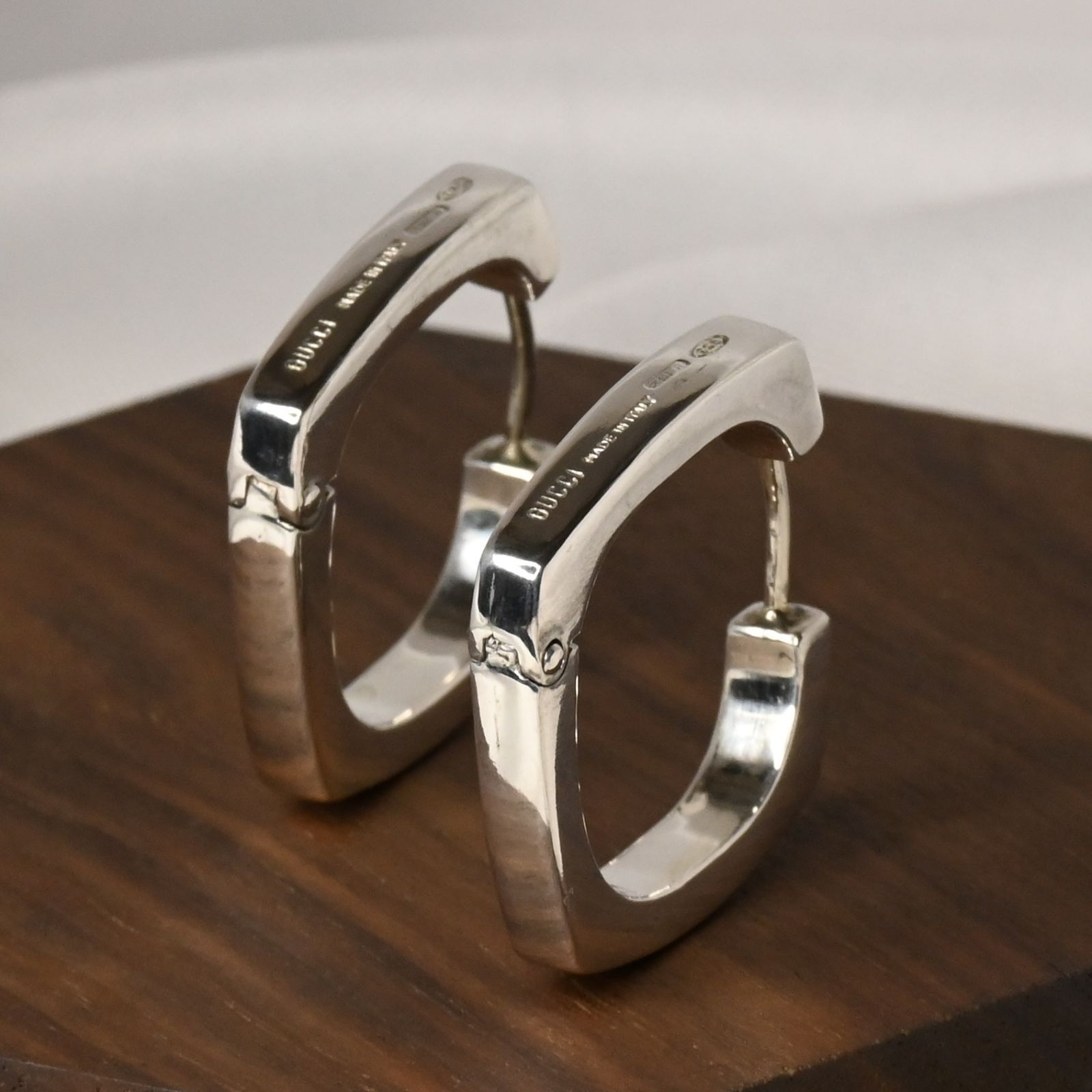 研磨済】GUCCI シルバー スクエア フープ ピアス silver925