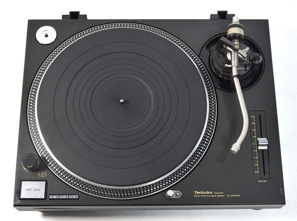 希少 Technics テクニクス SL-1200MK4 ターンテーブル ☆美品！Technics テクニクス SL-1200MK4 ターンテーブル