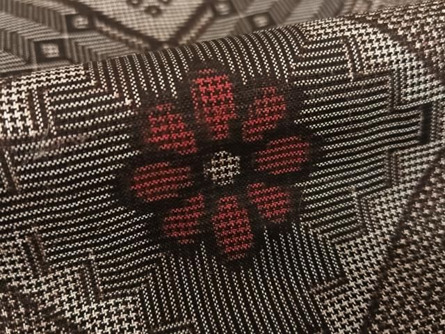 平和屋着物○本場大島紬 龍郷絣 花菱文 正絹 逸品 AAAU8440zg