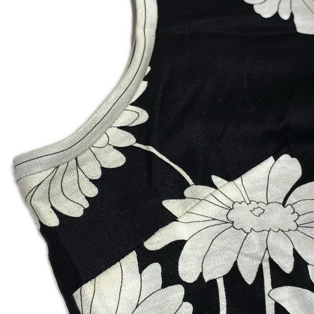 黒×白 クルーネック