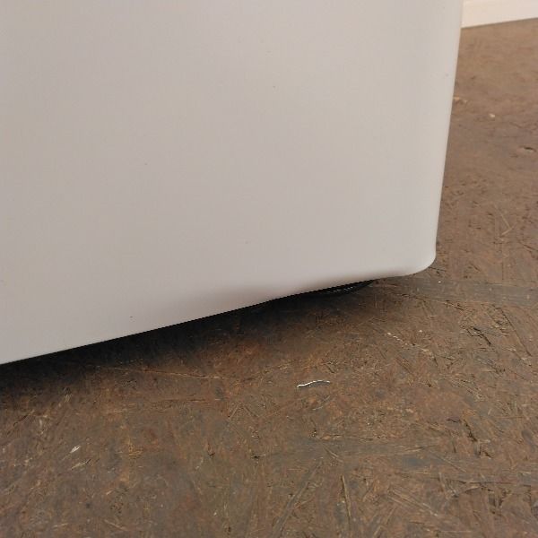 デスク下 収納