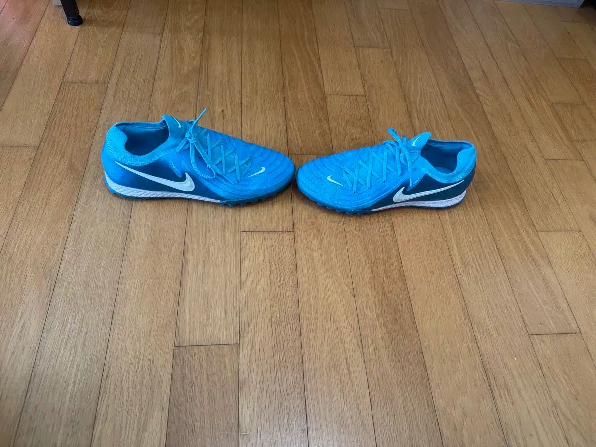 NIKE(ナイキ) ファントム gx tf プロ Nike React Phantom GX Pro TF 27