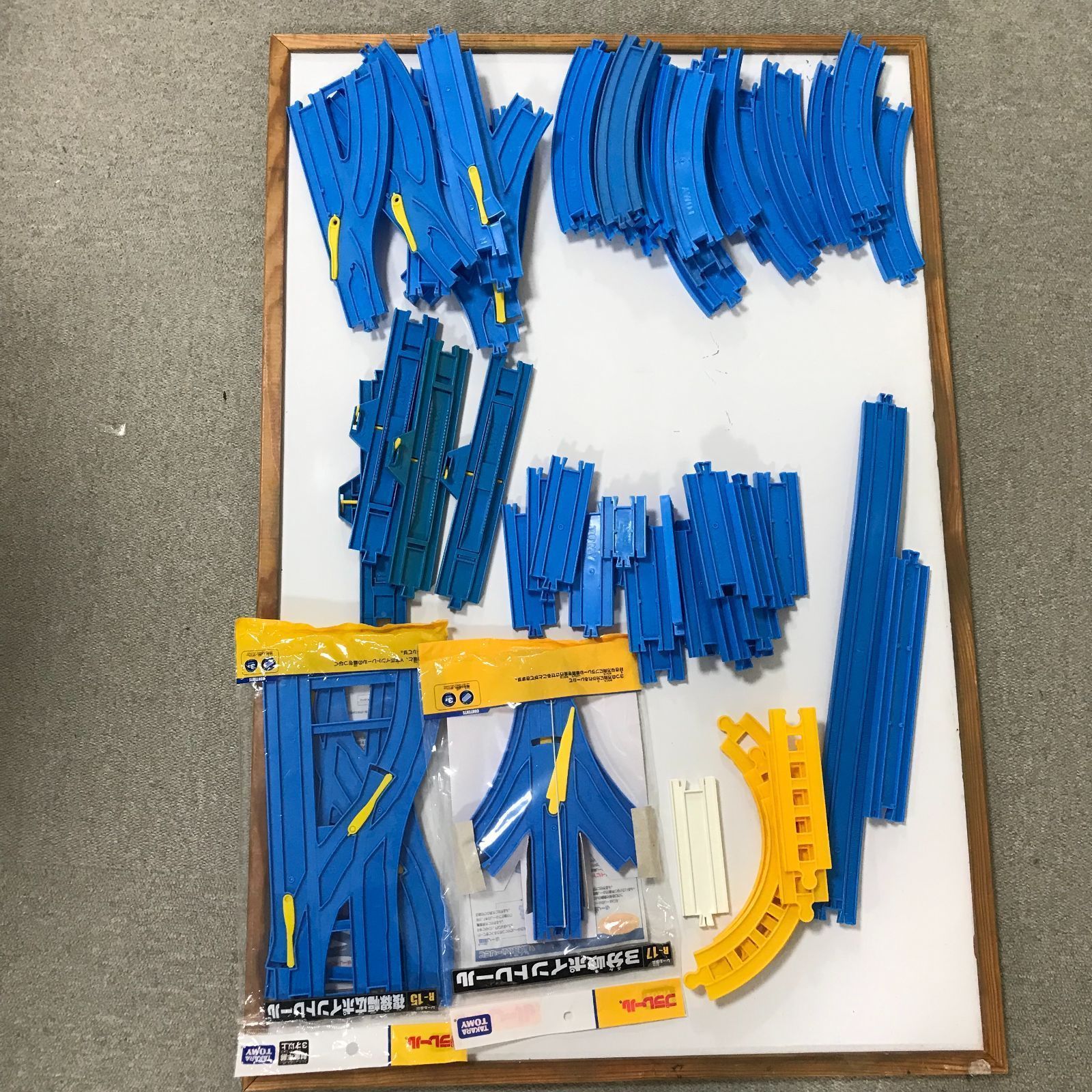 プラレール 16種類 まとめ売り