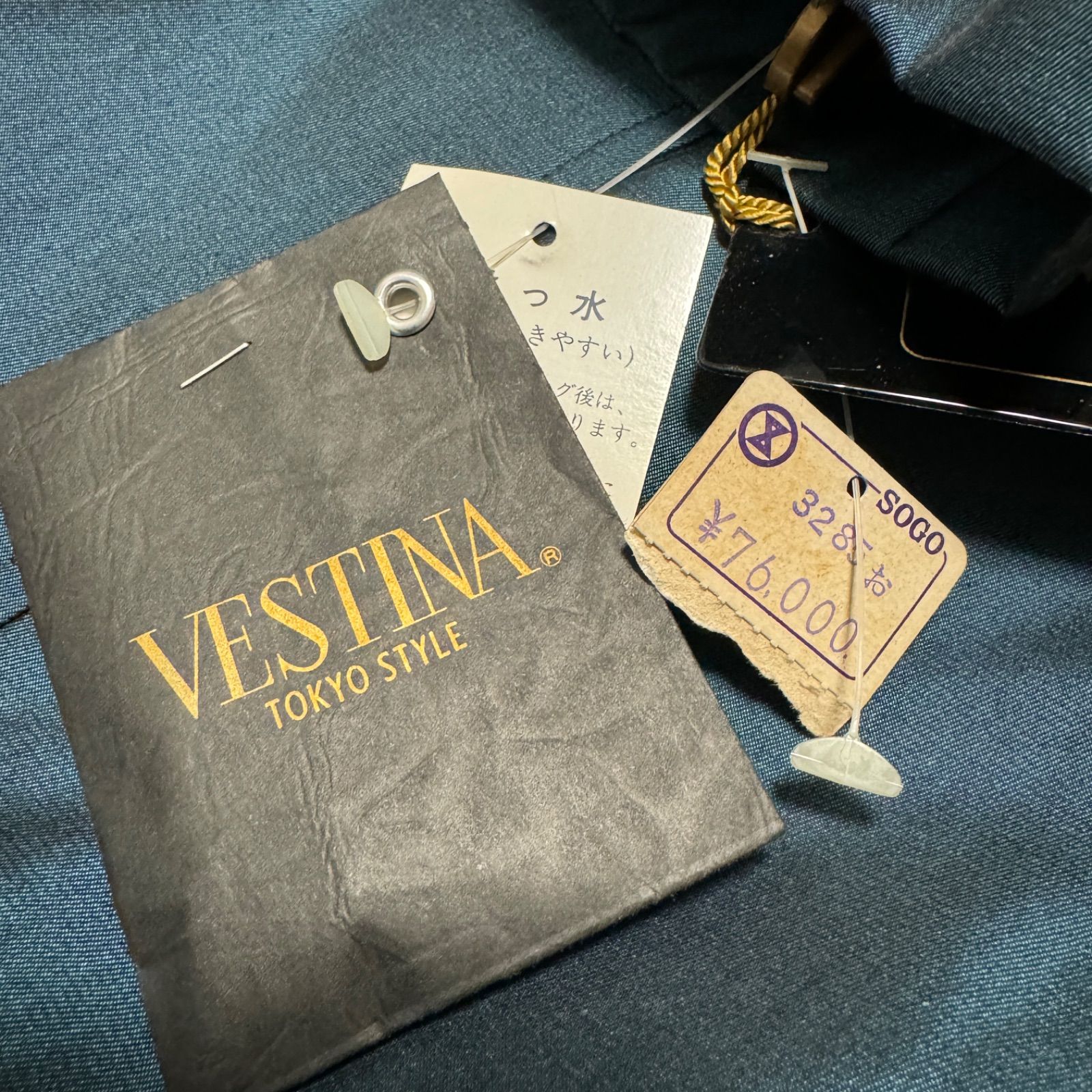 美品 [VESTINA] ロングコート スプリングコート 絹100％ サラサラ eason386-01.jpg