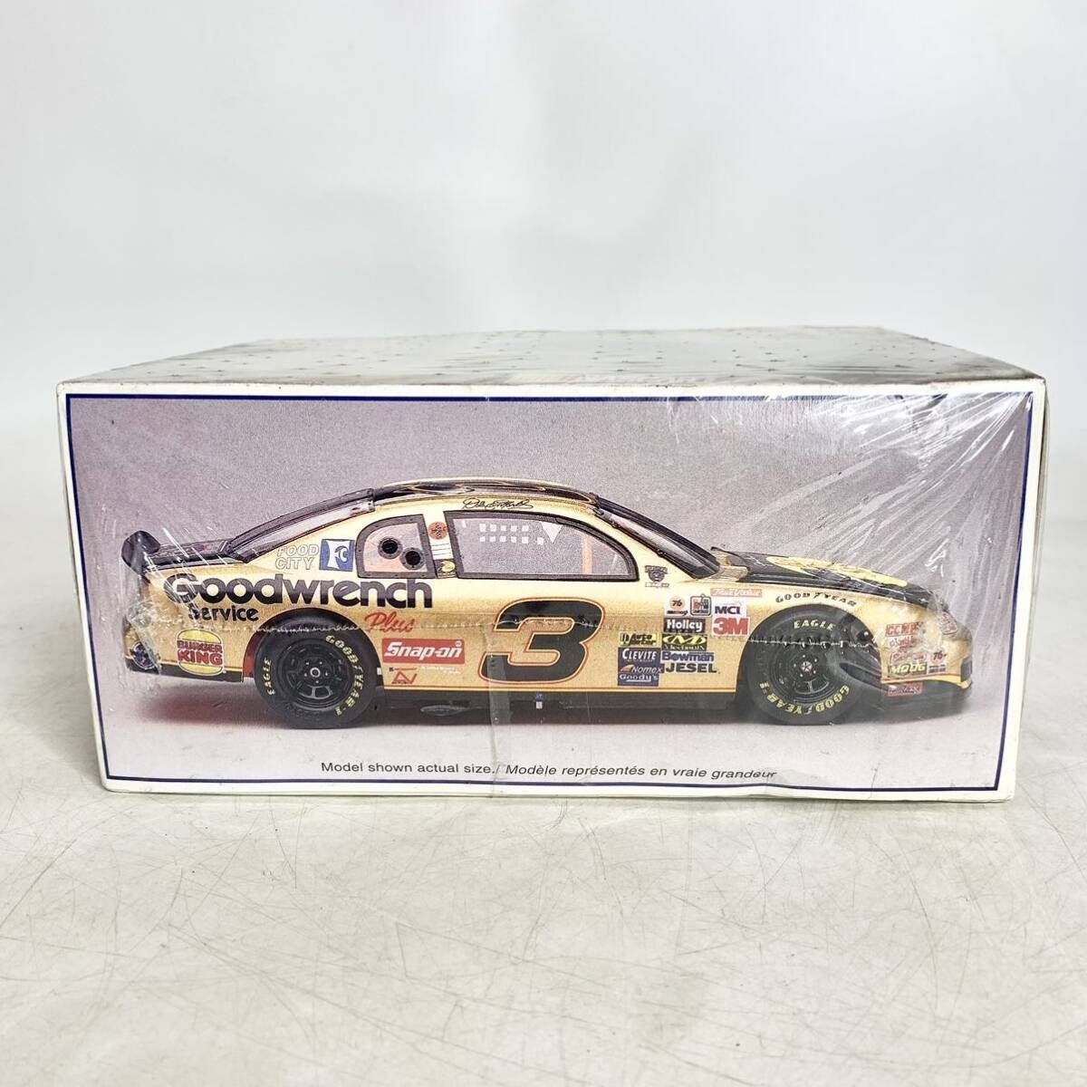 未開封 Revell monogram 1/24 DALE EARNHARDT BASS PRO SHOPS MONTE CARLO NASCAR ナスカー プラモデル 85-4134