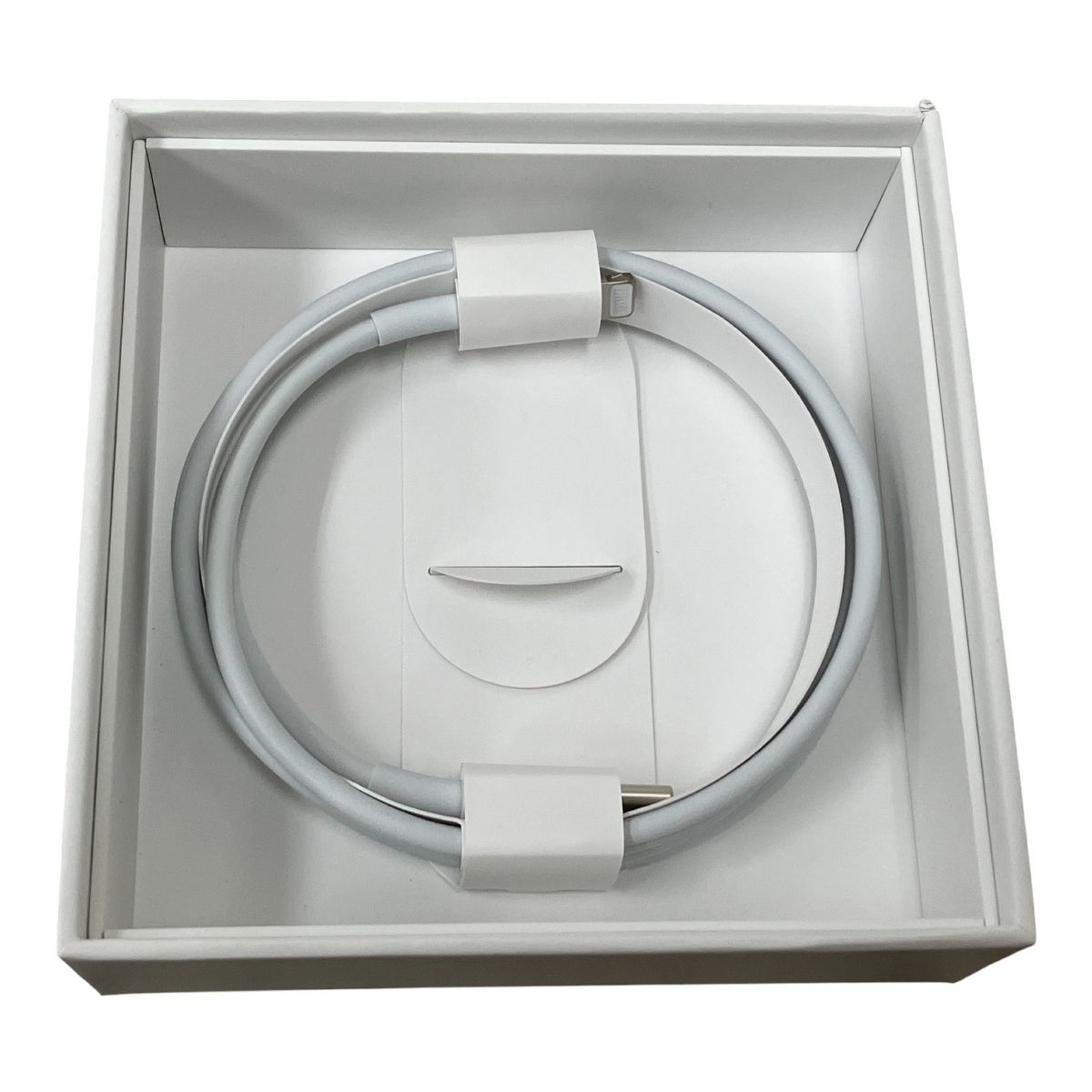 きれい Apple Air pods MPNY3J|A A2564 第3世代 ワイヤレスイヤホン 音楽 アップル M10474578